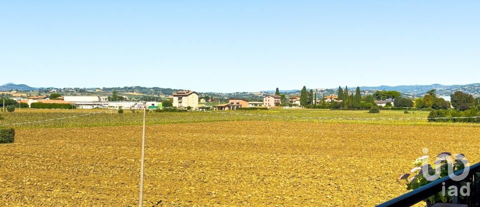 Three-room apartment of 120 m² in Bastia Umbra (06083)