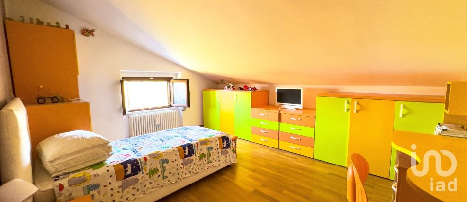 Three-room apartment of 120 m² in Bastia Umbra (06083)