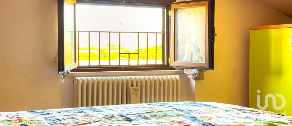 Three-room apartment of 120 m² in Bastia Umbra (06083)