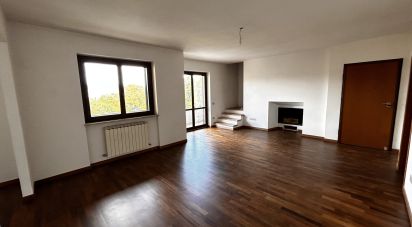 Quadrilocale di 230 m² a Fabriano (60044)
