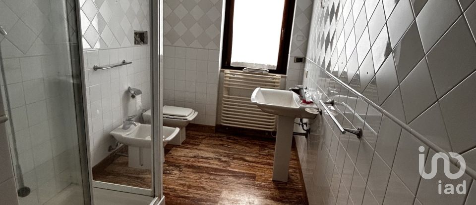 Four-room apartment of 230 m² in Fabriano (60044)