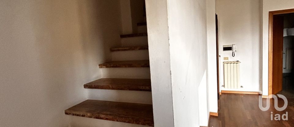 Four-room apartment of 230 m² in Fabriano (60044)