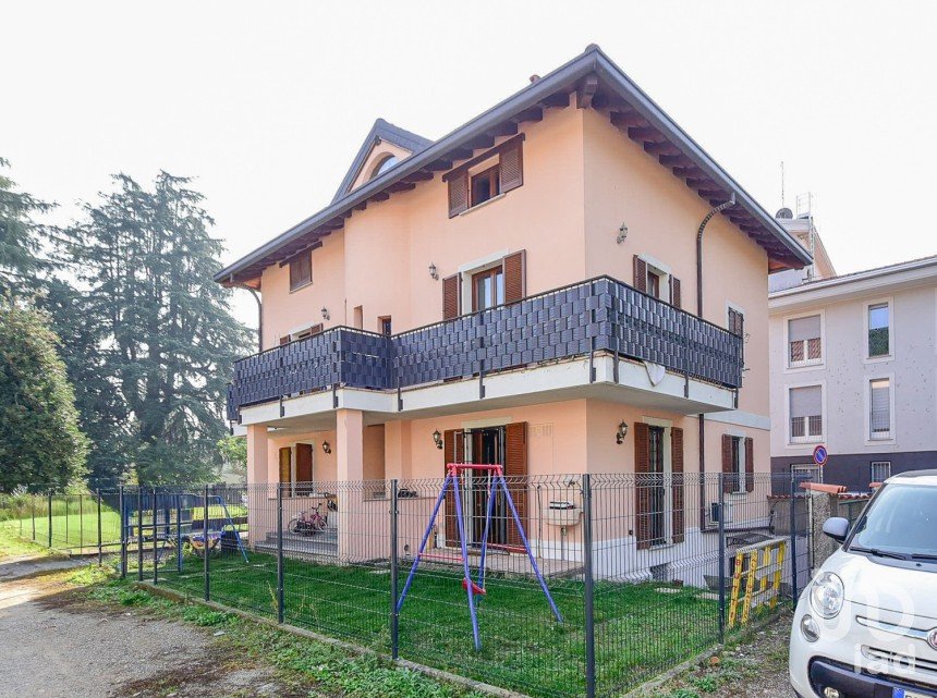 One-room apartment of 89 m² in Turate (22078)