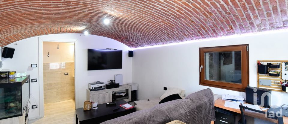 One-room apartment of 89 m² in Turate (22078)