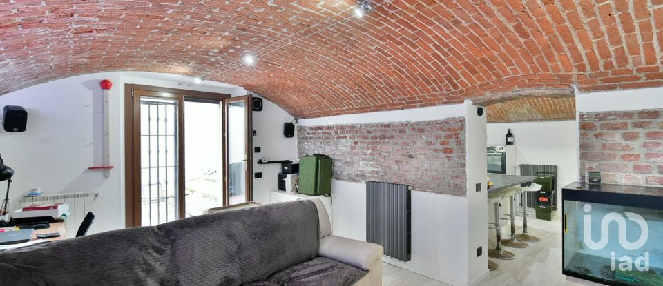 One-room apartment of 89 m² in Turate (22078)