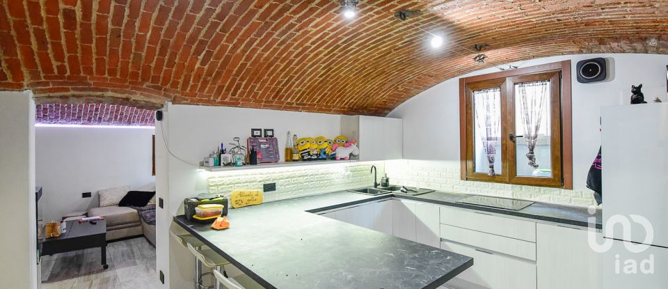 One-room apartment of 89 m² in Turate (22078)