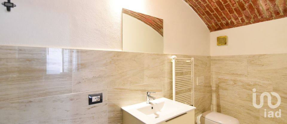 One-room apartment of 89 m² in Turate (22078)