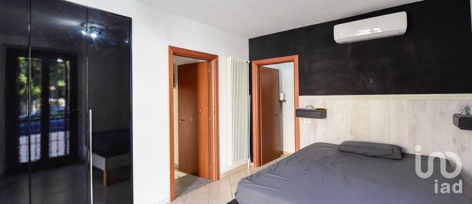 One-room apartment of 89 m² in Turate (22078)