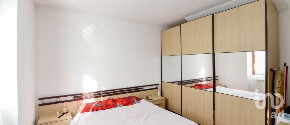 Appartamento 0 locali di 95 m² a Turate (22078)