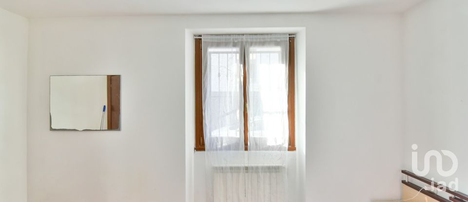 Appartamento 0 locali di 95 m² a Turate (22078)