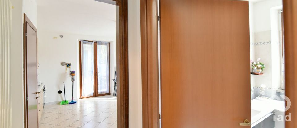 Appartamento 0 locali di 95 m² a Turate (22078)