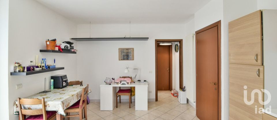 Appartamento 0 locali di 95 m² a Turate (22078)