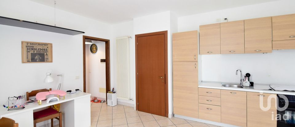 Appartamento 0 locali di 95 m² a Turate (22078)