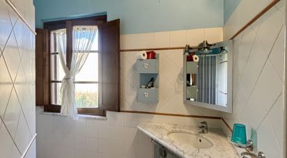 Casale 9 locali di 239 m² in Volterra (56048)