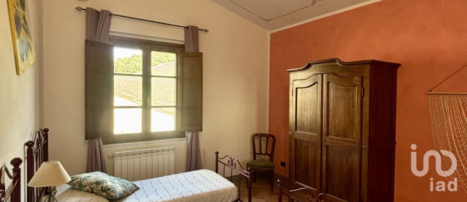 Farm 9 rooms of 239 m² in Volterra (56048)