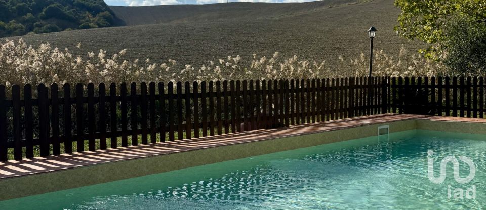 Farm 9 rooms of 239 m² in Volterra (56048)