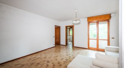 Three-room apartment of 107 m² in Finale Emilia (41034)