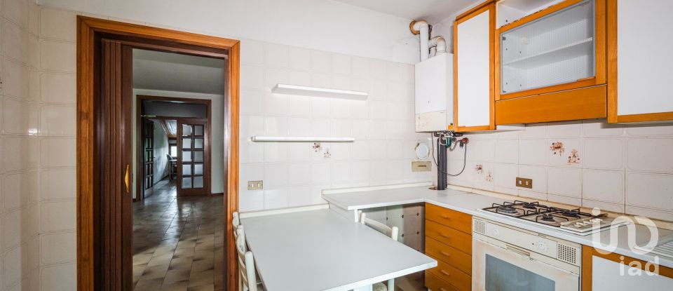 Three-room apartment of 107 m² in Finale Emilia (41034)