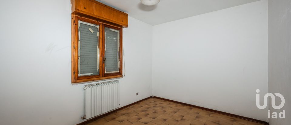 Three-room apartment of 107 m² in Finale Emilia (41034)