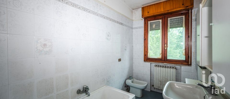 Three-room apartment of 107 m² in Finale Emilia (41034)