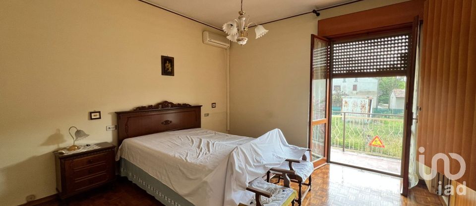 Casa indipendente 4 locali di 160 m² in Finale Emilia (41035)