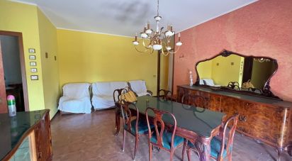 Three-room apartment of 80 m² in Finale Emilia (41035)