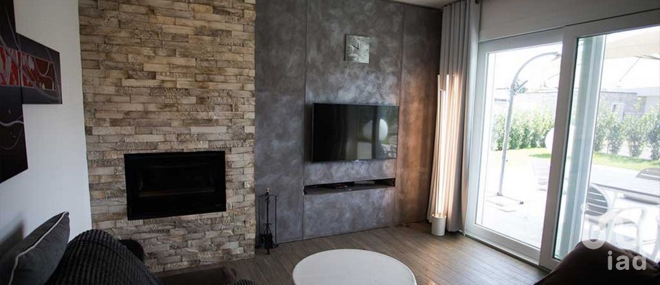 Casale 4 locali di 120 m² in Ponti sul Mincio (46040)