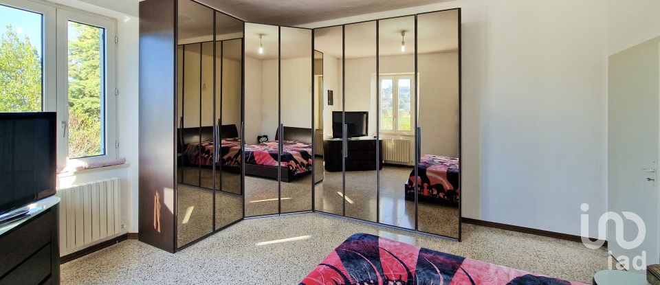 House 13 rooms of 188 m² in Corridonia (62014)