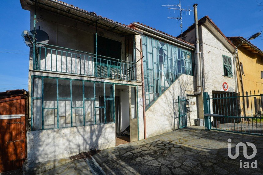 Casa indipendente / Villa 5 locali di 90 m² in Cairo Montenotte (17014)