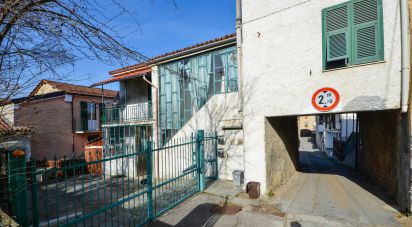 Casa indipendente / Villa 5 locali di 90 m² in Cairo Montenotte (17014)