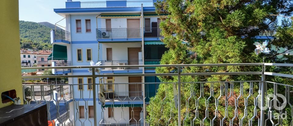 Two-room apartment of 27 m² in Borghetto Santo Spirito (17052)