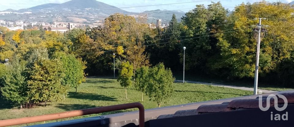 Four-room apartment of 230 m² in Fabriano (60044)