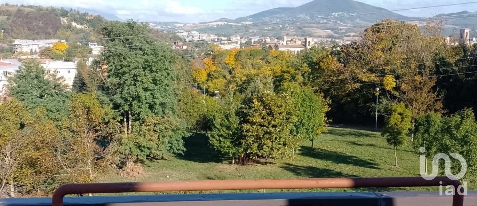 Four-room apartment of 230 m² in Fabriano (60044)