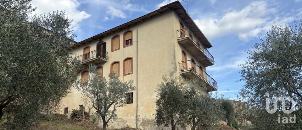 Casa indipendente 11 locali di 510 m² in Rapolano Terme (53040)