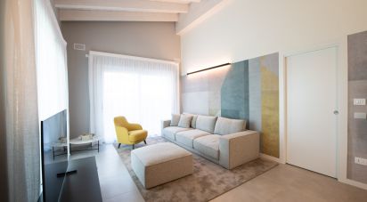 Casale 3 locali di 120 m² in Soiano del Lago (25080)