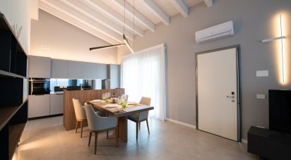 Casale 3 locali di 120 m² in Soiano del Lago (25080)