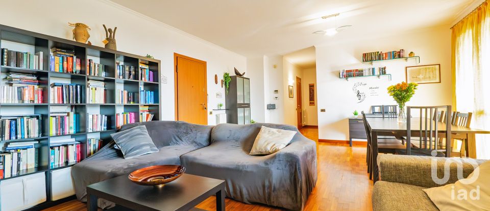 Quadrilocale di 139 m² a Besana in Brianza (20842)