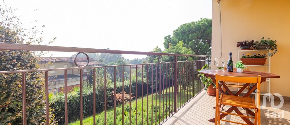 Quadrilocale di 139 m² a Besana in Brianza (20842)