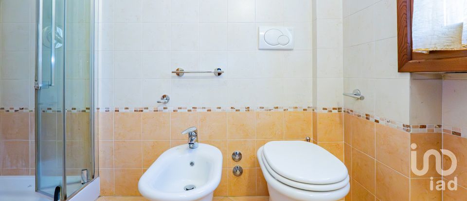 Quadrilocale di 139 m² a Besana in Brianza (20842)