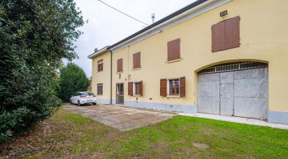 Casa indipendente 8 locali di 200 m² in Concordia sulla Secchia (41033)