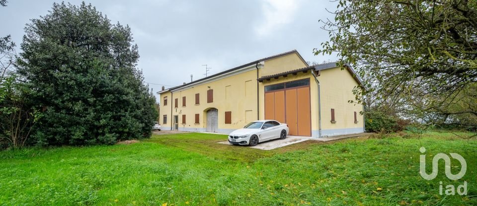 Casa indipendente 8 locali di 200 m² in Concordia sulla Secchia (41033)