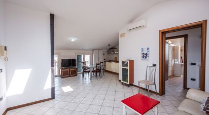 Quadrilocale di 87 m² a Moglia (46024)