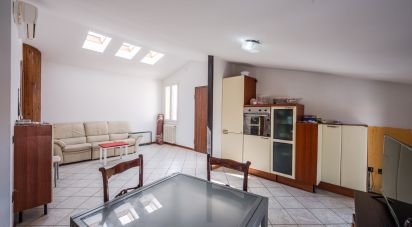 Quadrilocale di 87 m² a Moglia (46024)