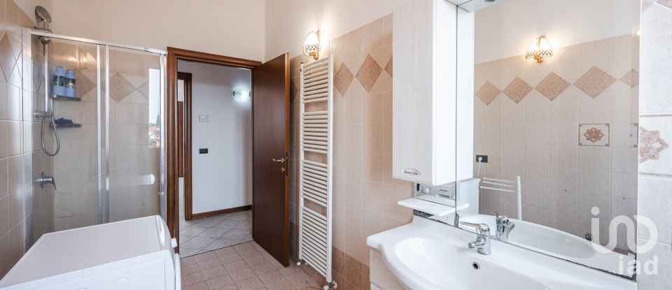 Four-room apartment of 87 m² in Moglia (46024)