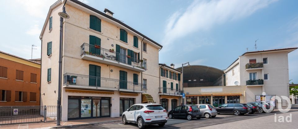 Four-room apartment of 87 m² in Moglia (46024)