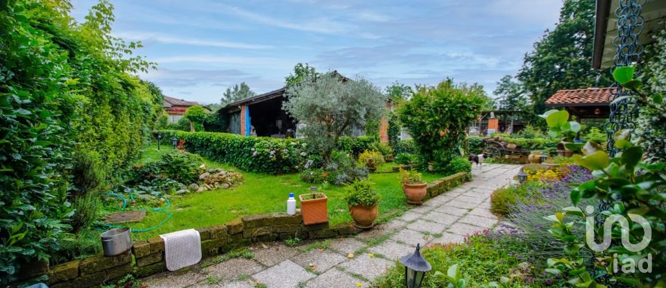 House 6 rooms of 200 m² in Montanaro (10017)