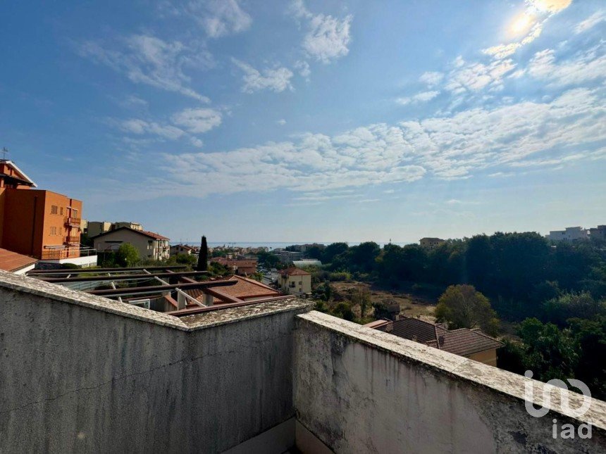 Bilocale di 50 m² a Ceriale (17023)