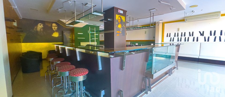 Negozio / locale commerciale di 200 m² in Bastia Umbra (06083)