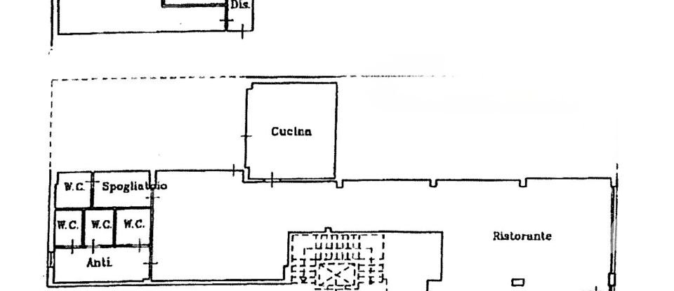 Negozio / locale commerciale di 200 m² in Bastia Umbra (06083)