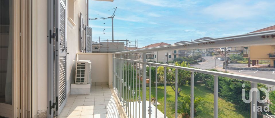 Trilocale di 65 m² a Borghetto Santo Spirito (17052)